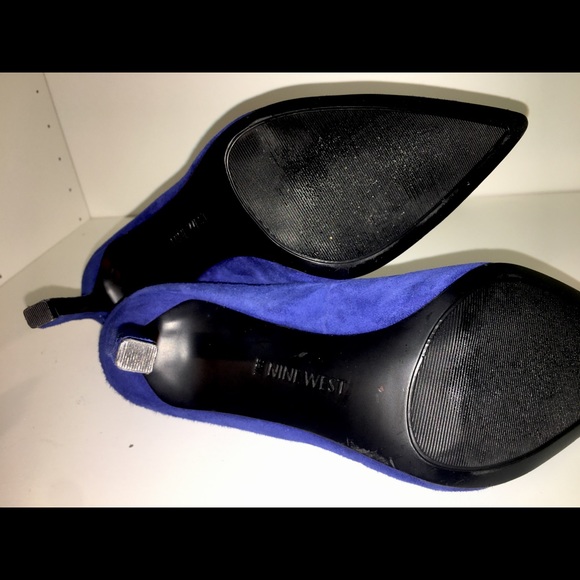 NINE WEST VIVIDE BLUE SUEDE HEELS - Picture 3 of 3